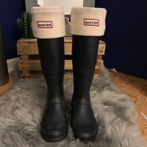 Original tall black matte hunter boots w/ inserts